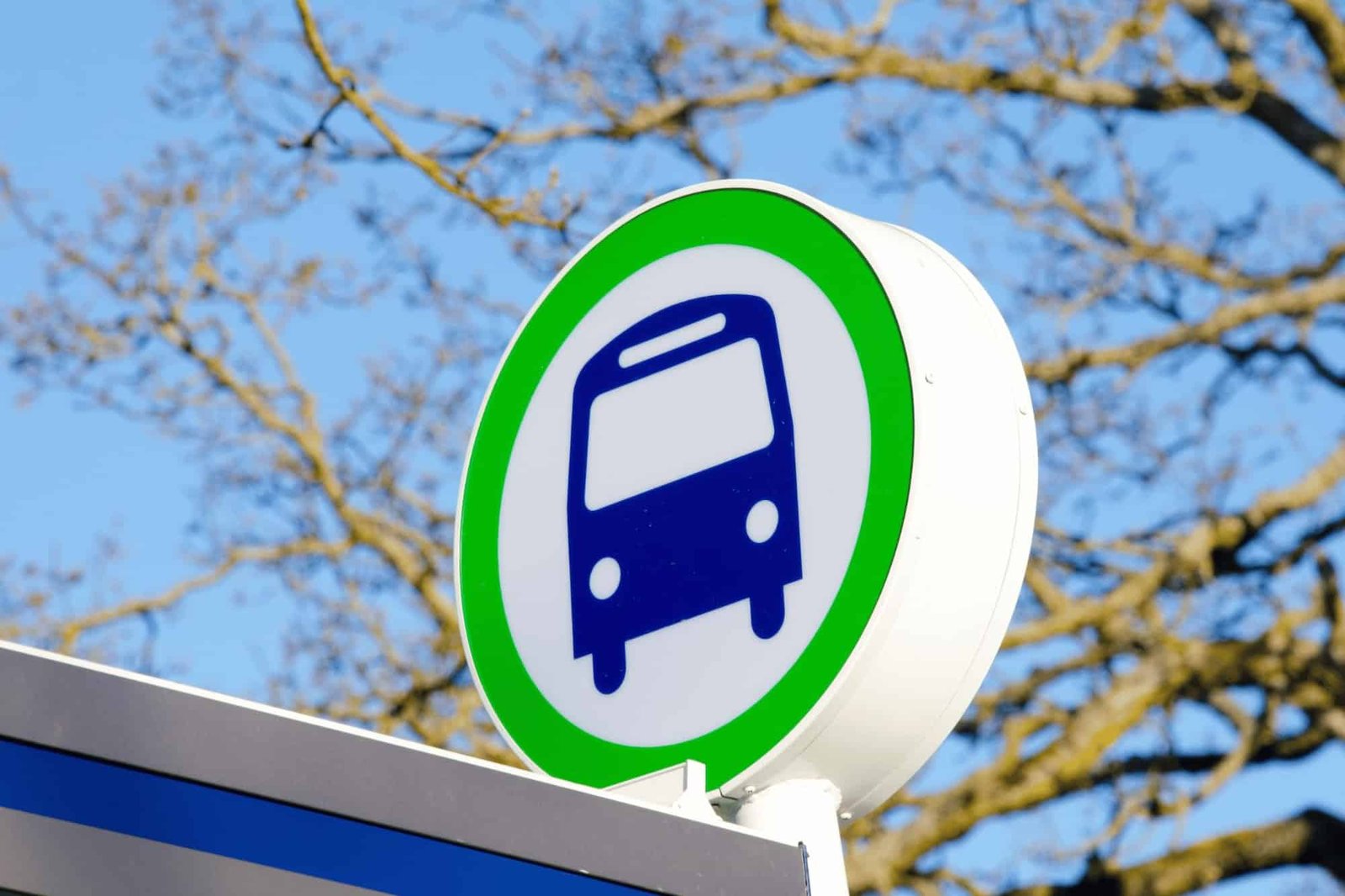 parada de transporte público