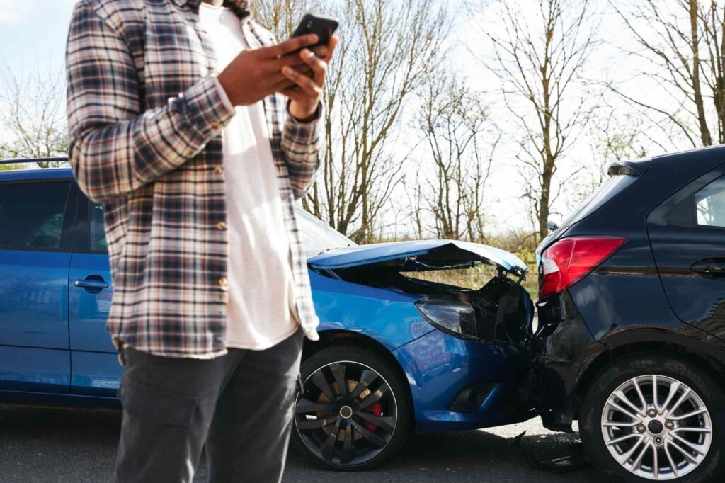 accidente-por-choque-de-autos-lo-que-debes-saber-para-reclamar-reportar-accidente-maximizamos.es