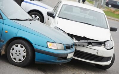 Choque lateral: Claves para determinar quién pagará los daños